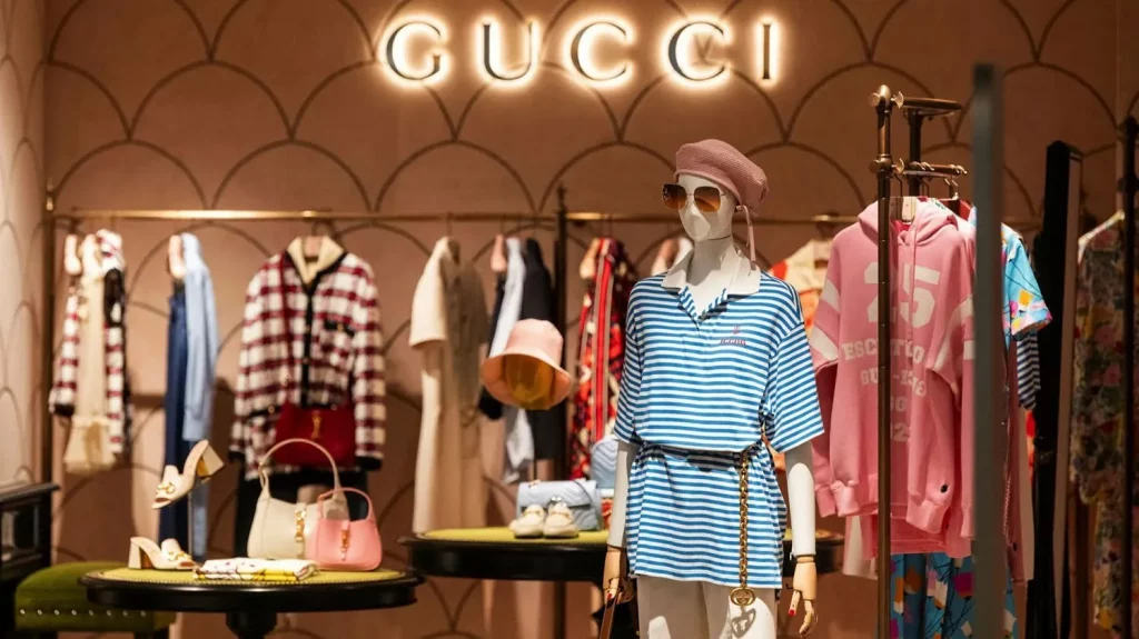 Gucci sử dụng chiến lược theo thương hiệu để nâng mức giá bán