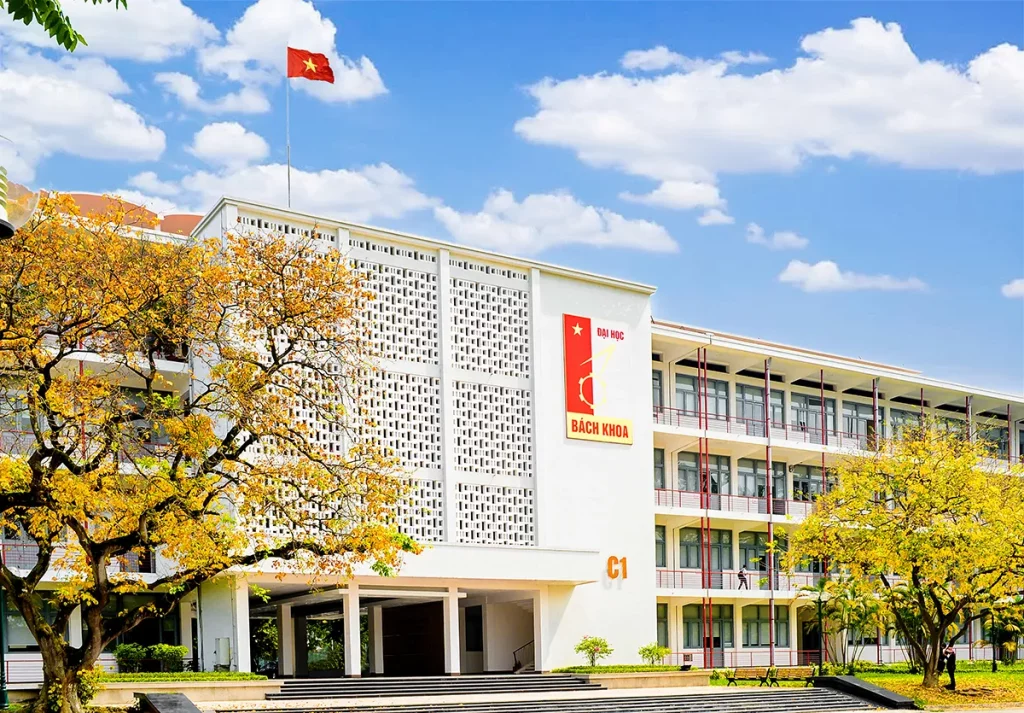 Đại học Bách khoa Hà Nội xếp thứ hạng đầu tiên tại Việt Nam về đào tạo kỹ thuật và công nghệ