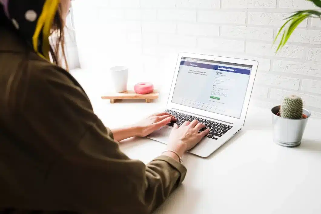 Quyền hạn Admin Facebook