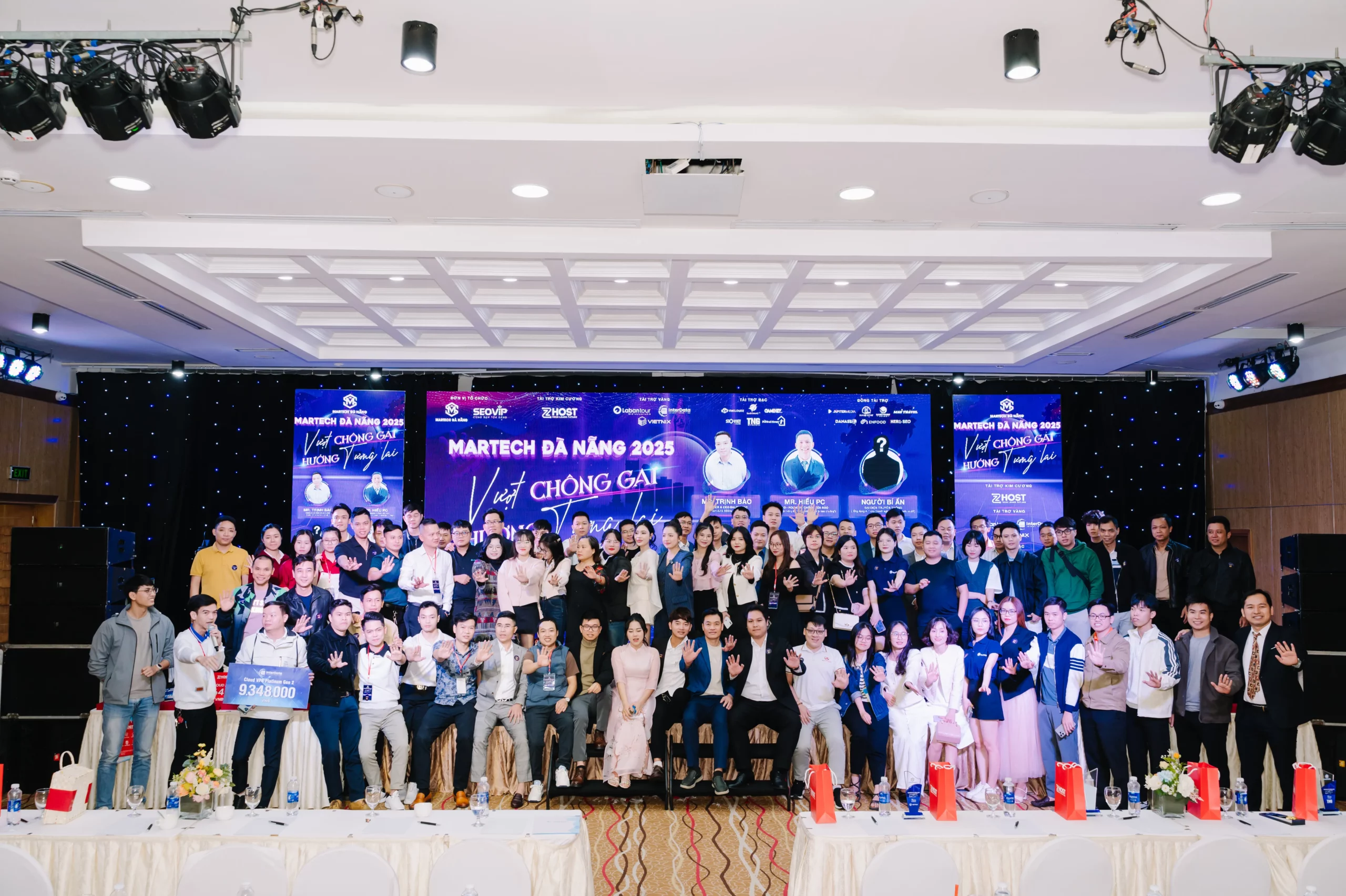 Vietnix - Nhà tài trợ vàng cho sự kiện Martech Đà Nẵng 2025 10 Martech Đà Nẵng 2025 - "Vượt chông gai hướng tương lai"